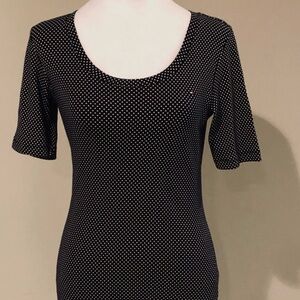 Tommy Hilfiger Women size SM short sleeve Navy Blue white Polka Dot top